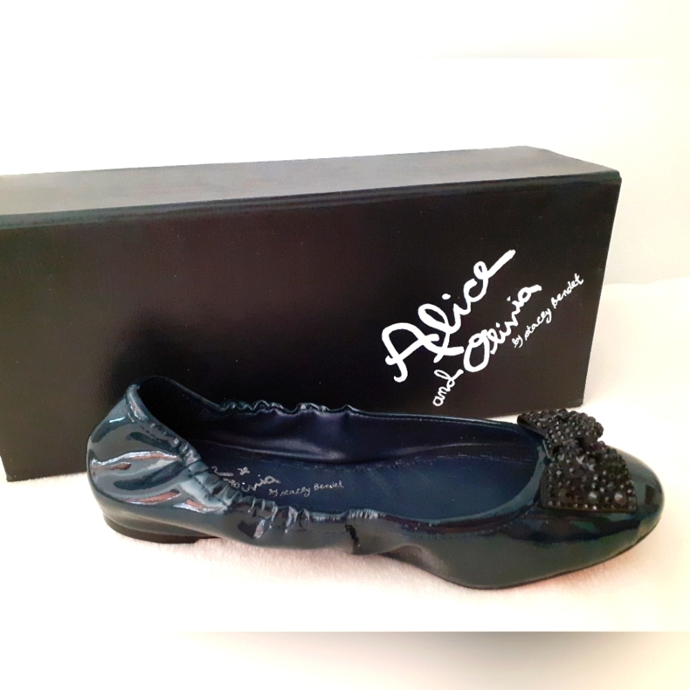 Alice and Olivia flats - Picture 5 of 10